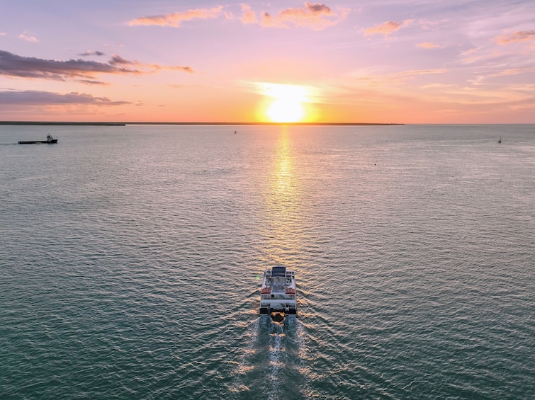 Darwin Harbour Gaze and Graze Sunset Cruise