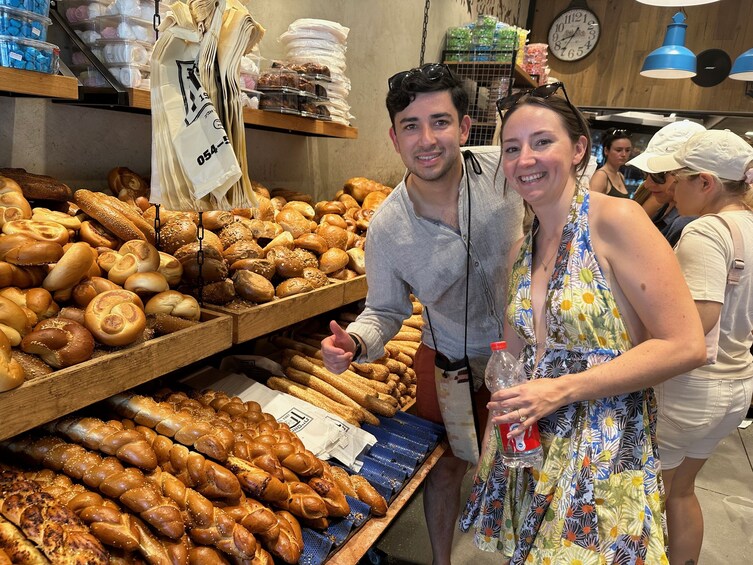 Tel Aviv: Market Food Tasting Tour at Shuk HaCarmel Private