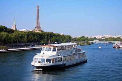 Paris: Mittagessen auf der Seine vom Eiffelturm aus