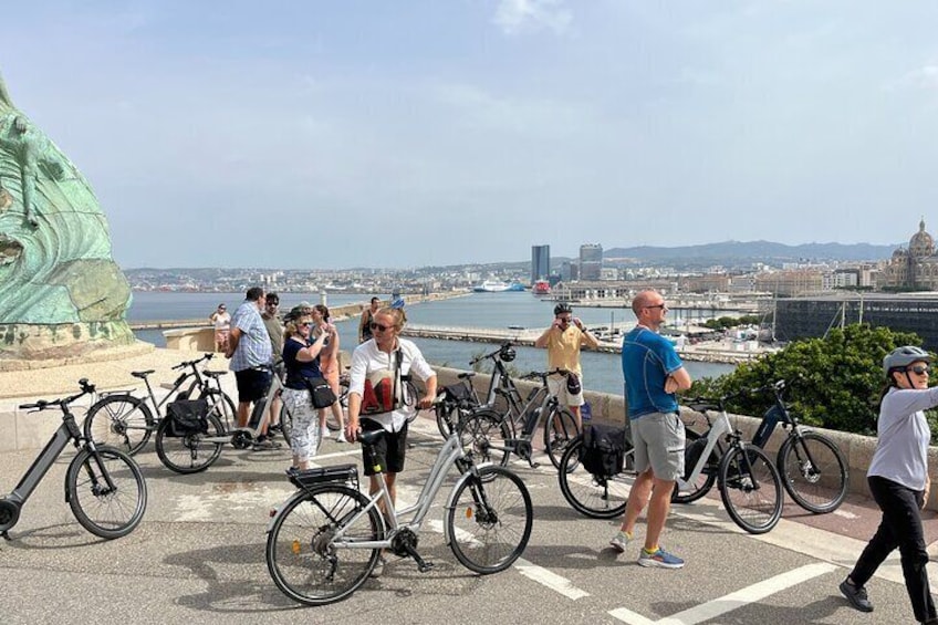 Discovery of Marseille by electric bike