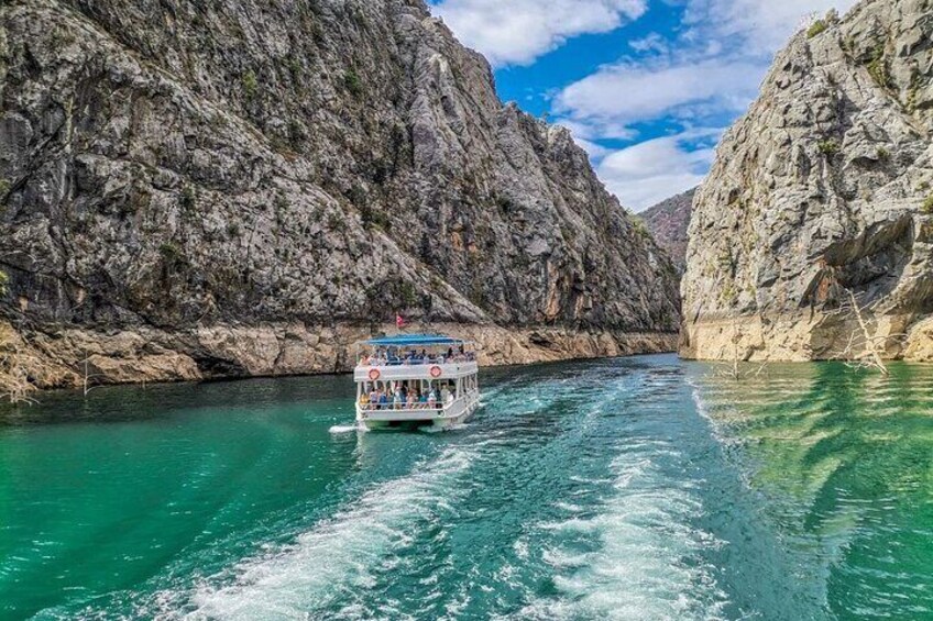 Green Canyon Boat Trip with Unlimited Soft Drinks