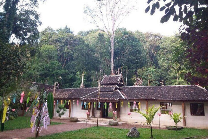 The Best Full Day Tour: Doi Suthep, Wat Phalat, Sticky Waterfall