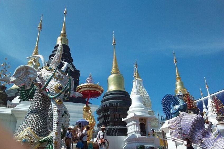 The Best Full Day Tour: Doi Suthep, Wat Phalat, Sticky Waterfall