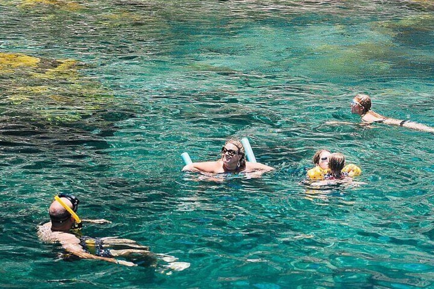 Snorkel, Lunch & Lounge Tour