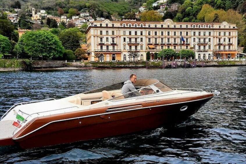  Half Day Boat Tour on Lake Como with Aperitif