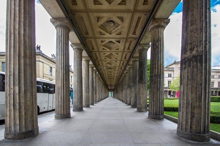 Skip-the-line Pergamon Museum and Berlin Cathedral Tour