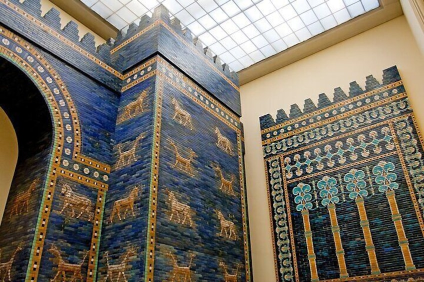Skip-the-line Pergamon Museum and Berlin Cathedral Tour
