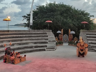Espectáculo de Danza Kecak y Barong Entrada Nusa Dua