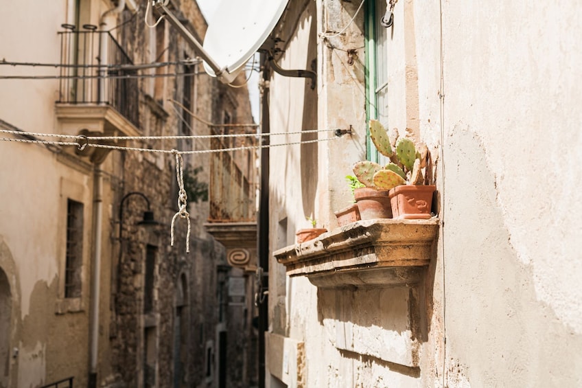 Scicli In-App Audio Tour: Unveiling Sicily's Timeless Treasures