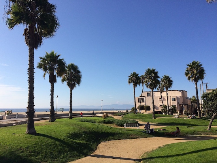 Hermosa In-App Audio Tour: One of the Happiest Seaside Towns in America