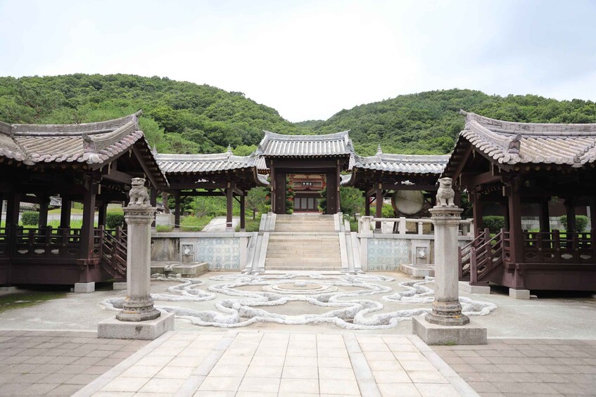 Picture 11 for Activity From Seoul: Half-Day MBC Dae Jang Geum Park Transfer