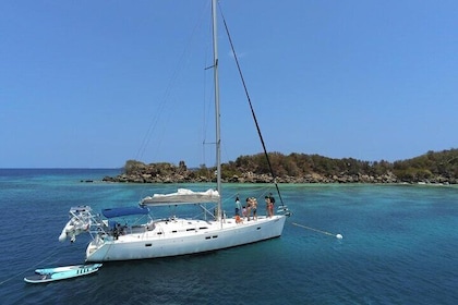 Fall Special! Four hour Private Snorkeling & Sailing Trip!