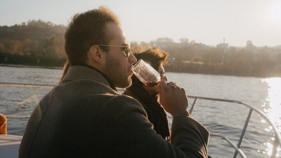 Tour by Boat with Porto Wine and Chocolates Tasting