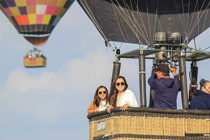 Hot Air Balloon Flight over Teotihuacan with CDMX Transportation