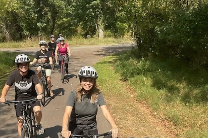 Explore Shelby Bottoms Greenway-2hr Pedal-Assist Bike Rental