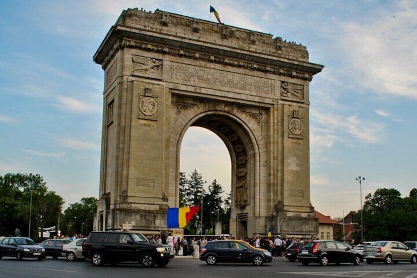 Private Guided Panoramic Tour in Bucharest by Car