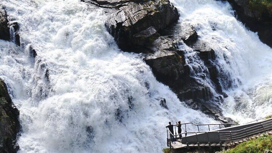 If you embark on a short hike, you can get up close to the waterfall and capture some wonderful pictures and create lasting memories