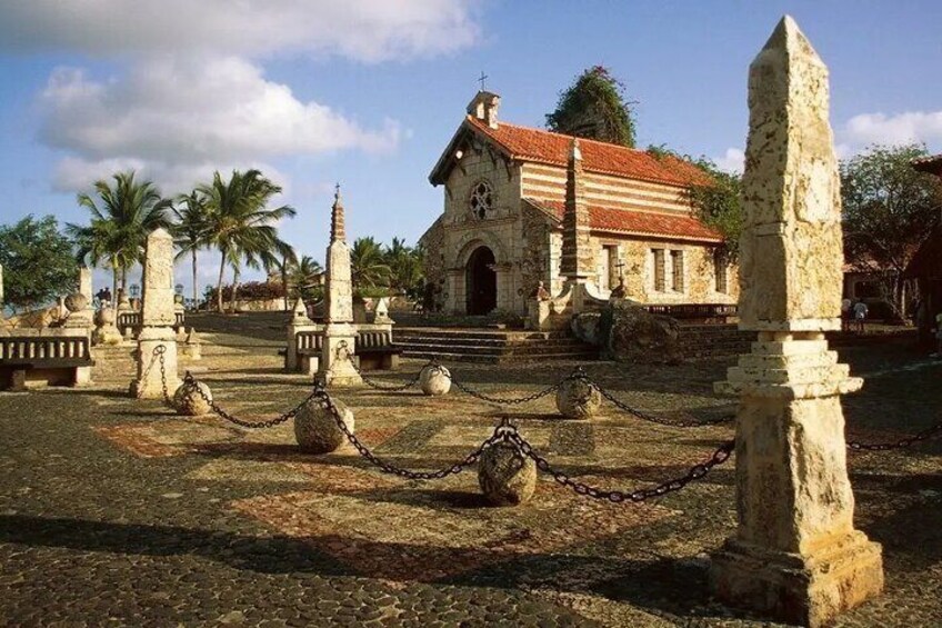 Visit to Altos de Chavon City of Stones