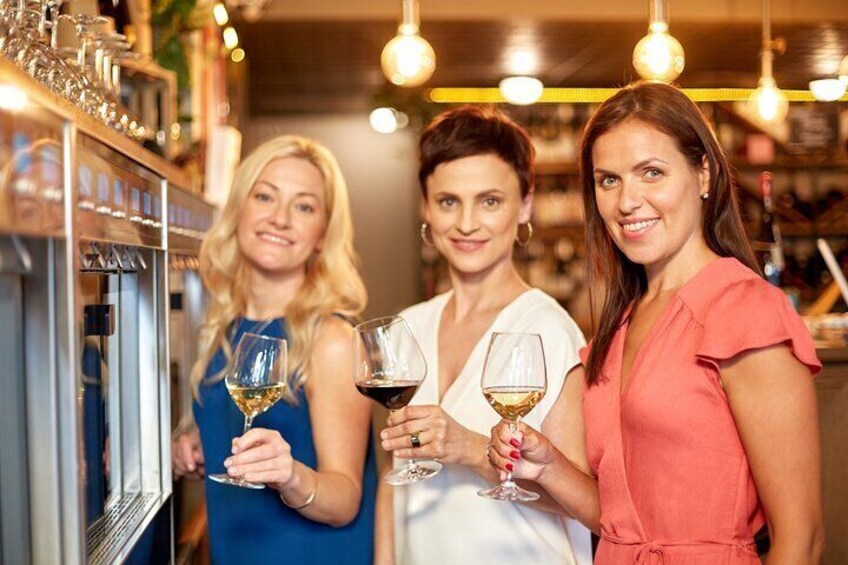 Private Wine Tasting in Warsaw with Wine Expert