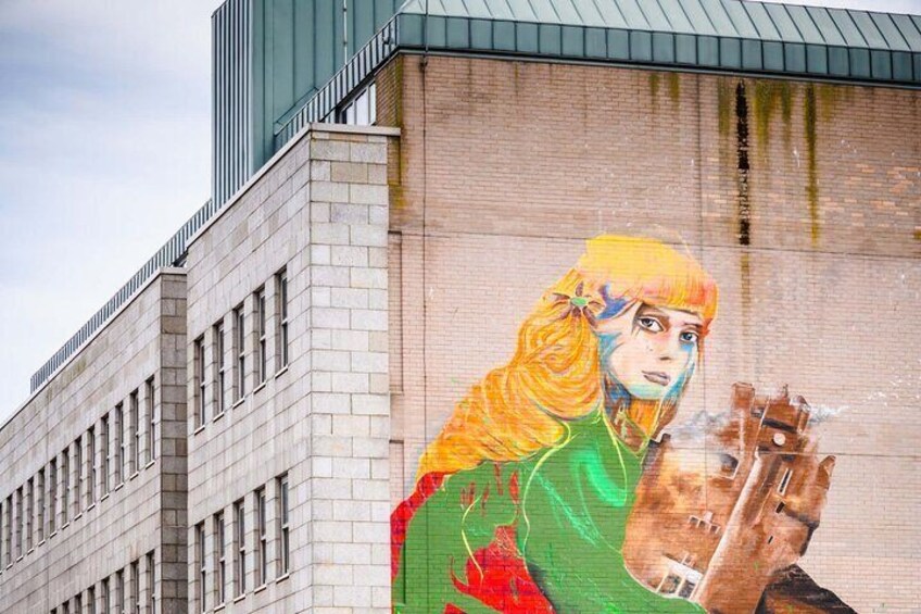 Discover Aberdeen's Amazing Street Art: Private 2-hour Tour