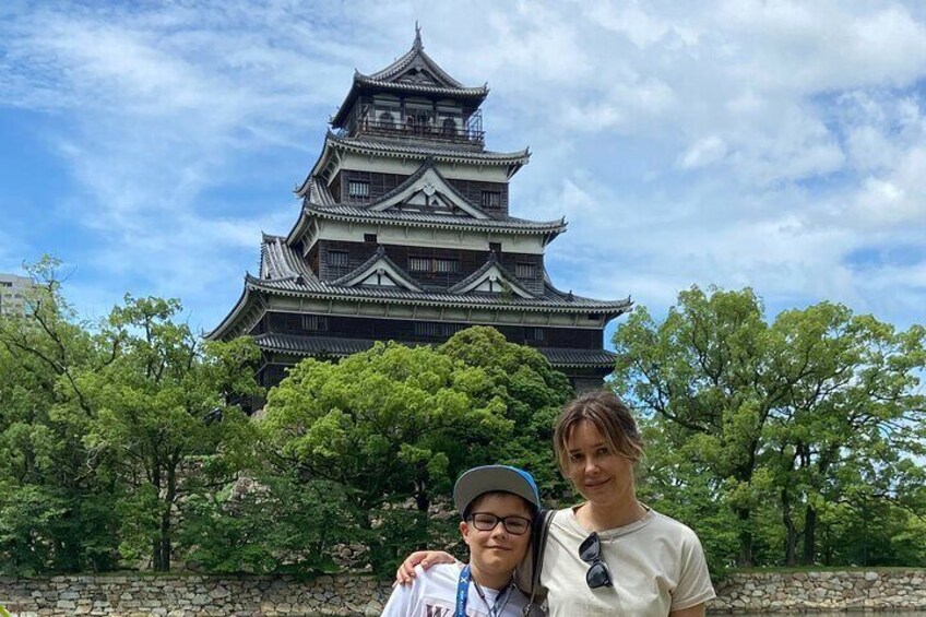 1-Day Private Sightseeing Tour in Hiroshima and Miyajima Island