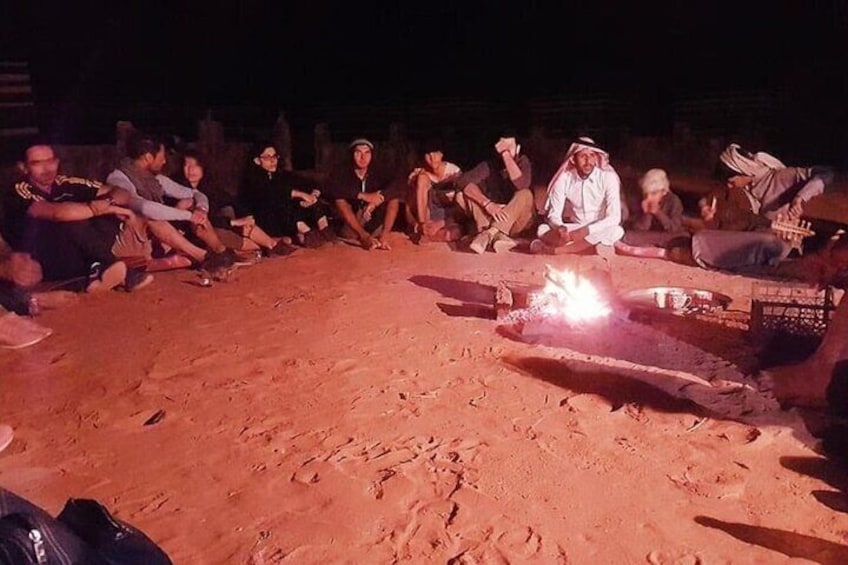 In the evening, it is time for storytelling and tea at the campfire