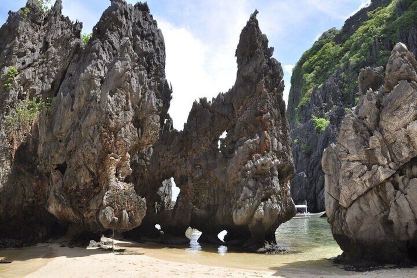 El Nido Island Hopping Tour from Puerto Princesa