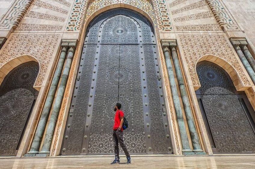 Local Experience on Foot in Casablanca