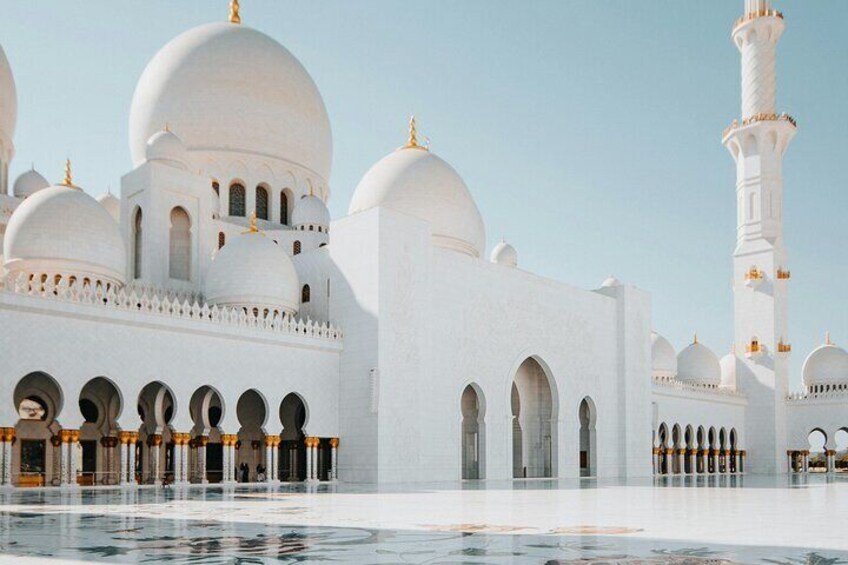 From Dubai: Zayed Mosque (Sunset) Tour - Abu Dhabi