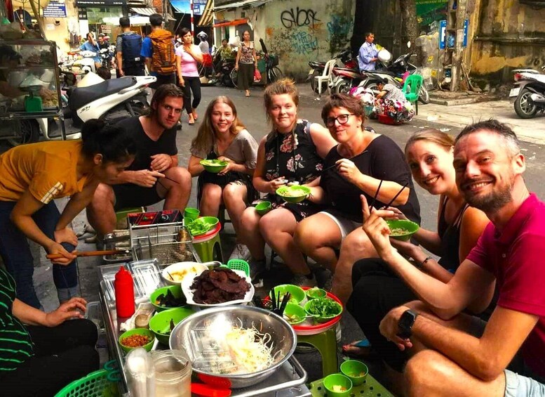 Siem Reap Street Foods Tour by Tuk Tuk with Personal Guide