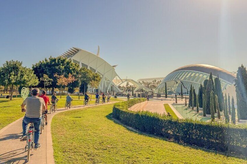 Bike Tour through the City of Valencia