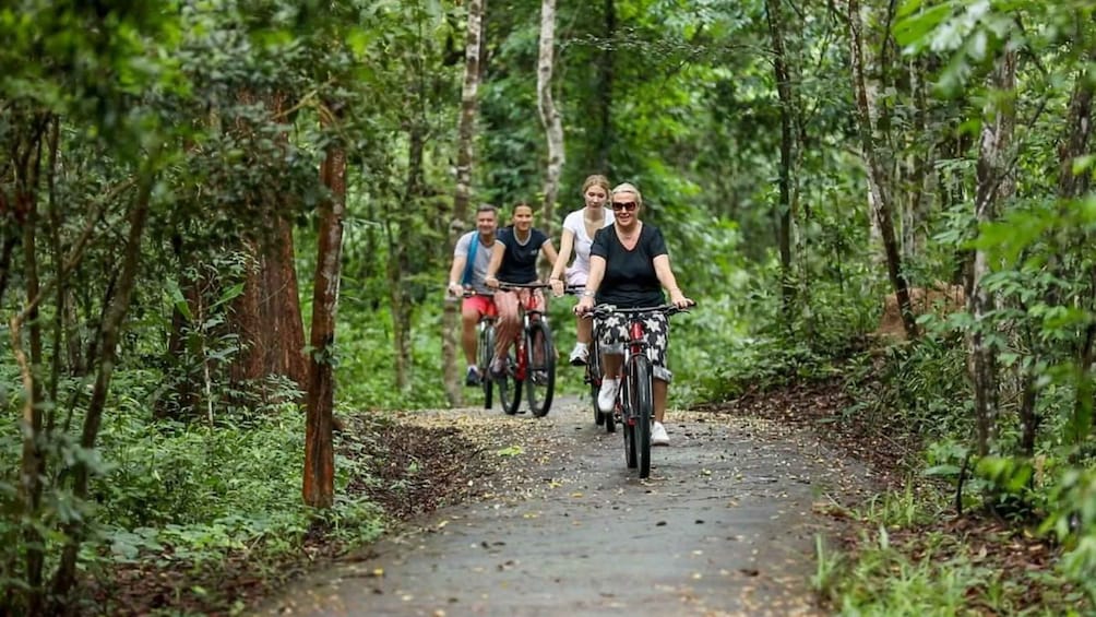 Private Angkor Wat Bike Tour