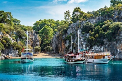 Blue Lagoon, Butterfly Valley and Oludeniz Islands Boat Trip
