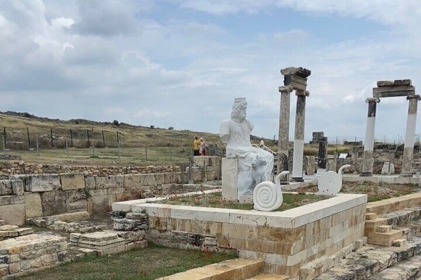 Full-Day Pamukkale-Hierapolis Tour From Antalya with Lunch