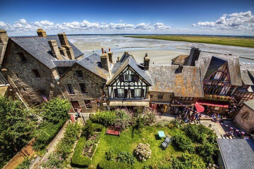 Grande Rue inside the village of Mont Saint Michel