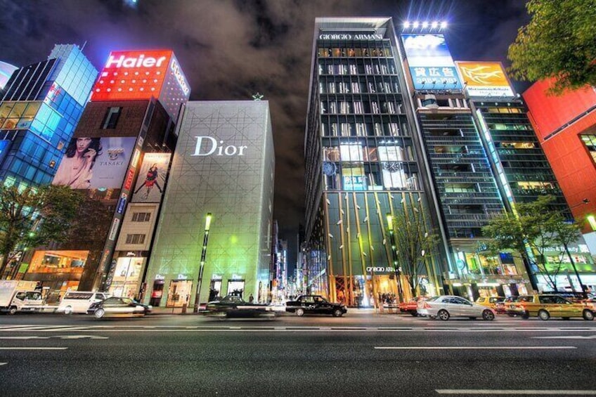 Specifically tailored for discerning groups of up to four, this exceptional journey blends exclusive access to Tokyo's top shopping districts with the blissful ease of personalized, luxury travel.