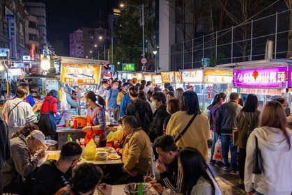 2-hr Ningxia Night Market Walking Private Tour with a Tour Guide