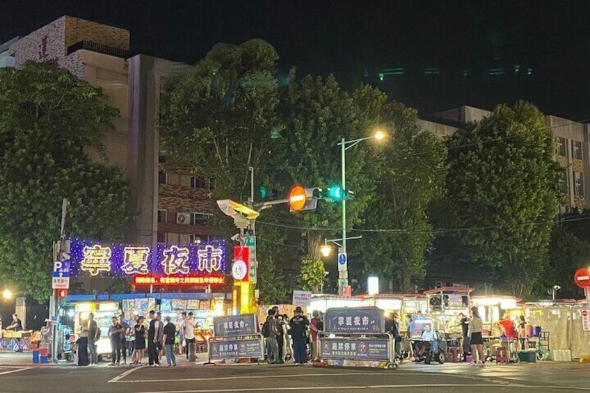 2-hr Ningxia Night Market Walking Private Tour with a Tour Guide