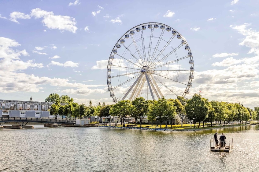 Montreal: La Grande Roue de Montréal Entry Ticket