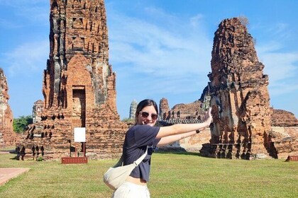 Full-day Private Tour to The World Heritage Site in Ayutthaya