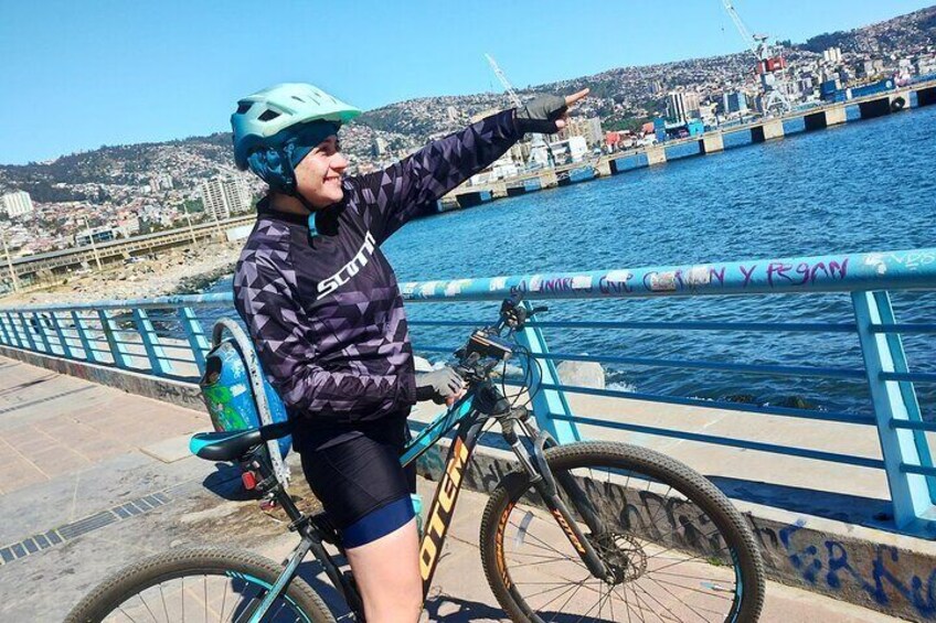 3-Hour Bike Tour along the Coast of Viña del Mar and Valparaíso