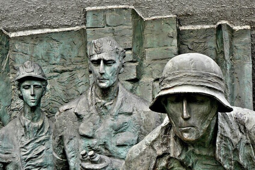 Warsaw Uprising and WWII Old Town Walking Tour with Museum