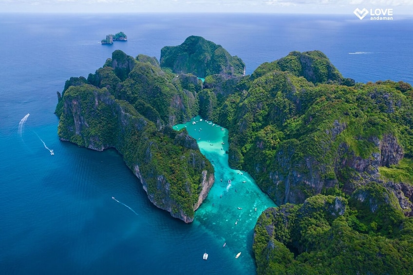 Day Trip Phi Phi and Bamboo