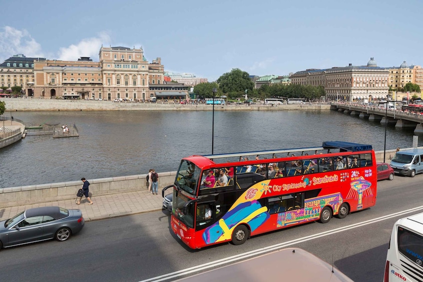 Picture 8 for Activity Stockholm: Walking Tour and Hop-on Hop-off Bus Tour