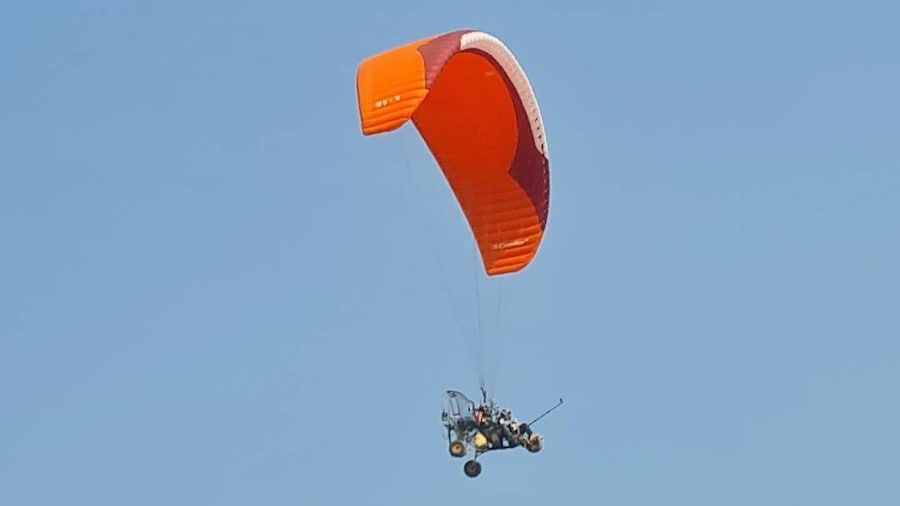 Lima: Paragliding Flight Over Costa Verde