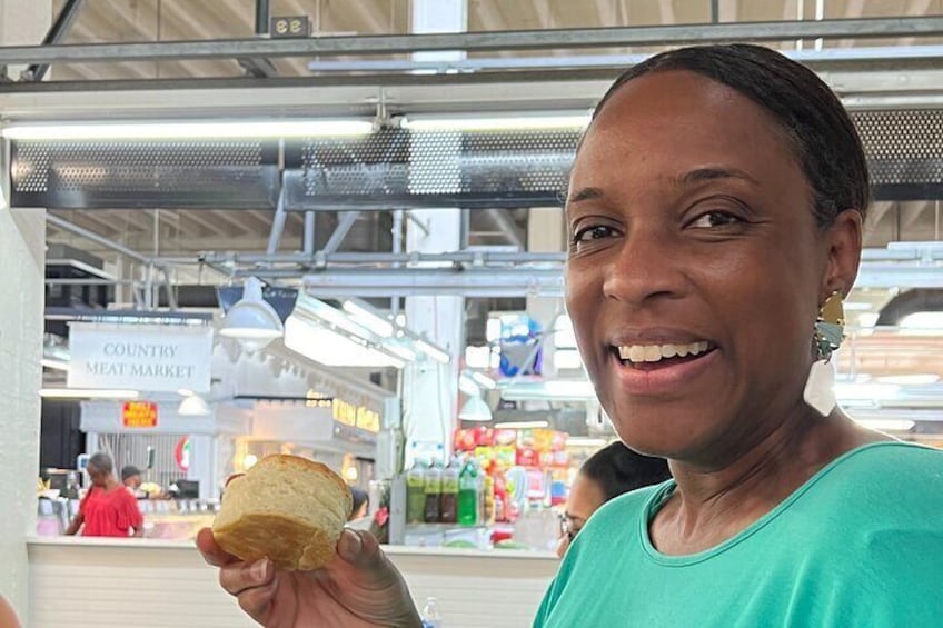 Two Hour Historic Market Food Tour with Biscuit Class