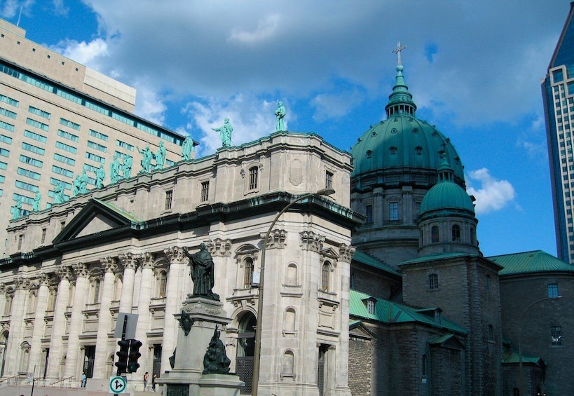Picture 13 for Activity Montreal: Half-Day City Tour
