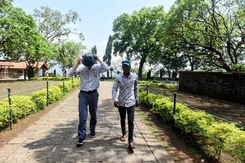  Elephanta Caves: Guided Island Tour with a Local 