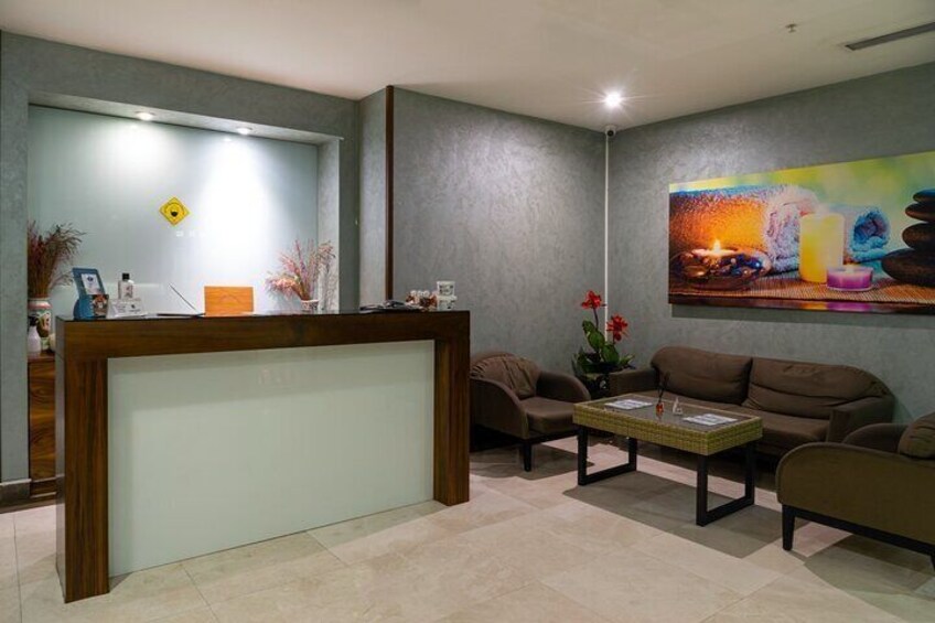 Istanbul: Private Turkish Bath,Massage , Sauna & Swimming Pool