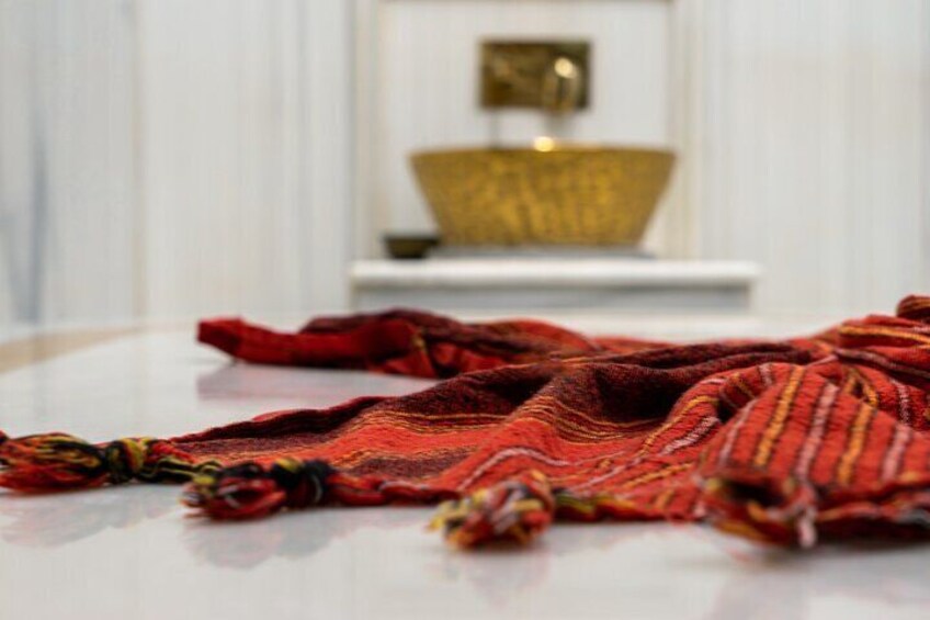 Istanbul: Private Turkish Bath,Massage , Sauna & Swimming Pool